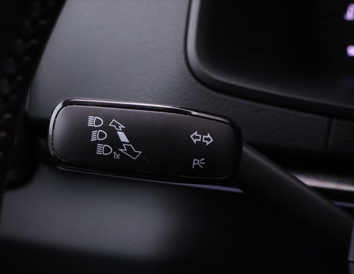 Škoda Karoq SUV / Terénní 2,0 l 110 kw