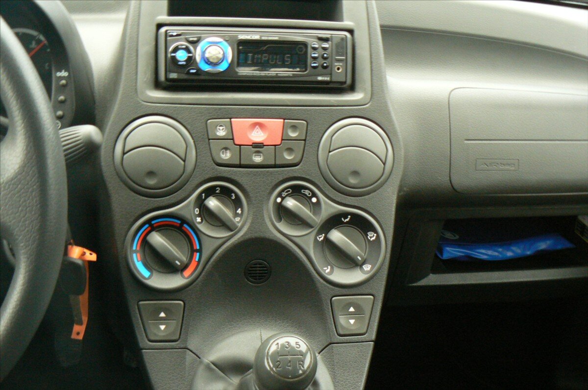 Fiat Panda Hatchback 1,1 l 40 kw