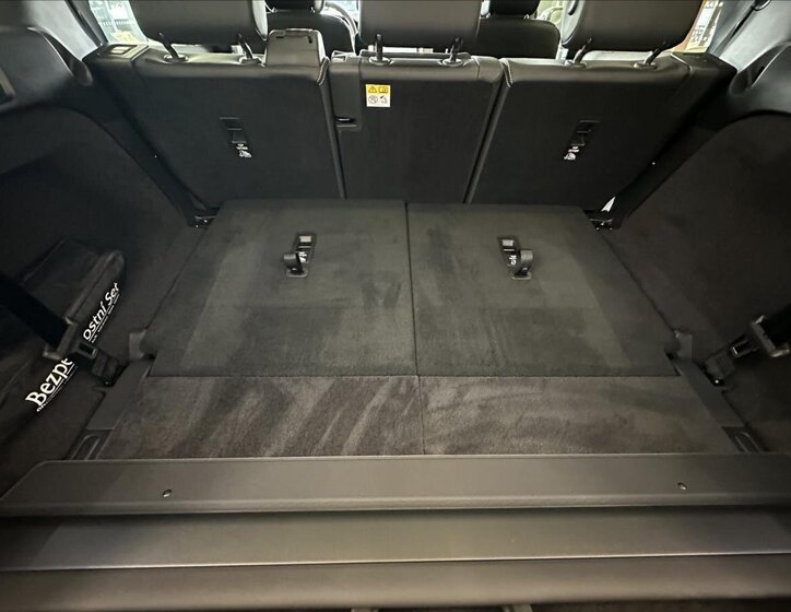 Land Rover Discovery SUV / Terénní 3,0 l 257 kw