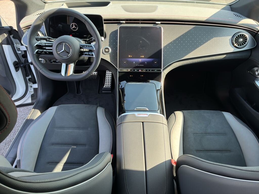 Mercedes-Benz EQE Sedan / Limuzína 0,0 215 kw