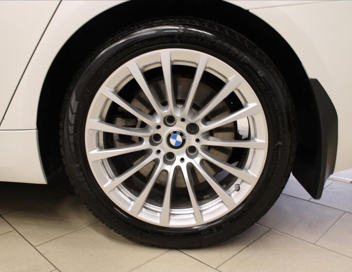 BMW Řada 5 Sedan / Limuzína 3,0 l 245 kw