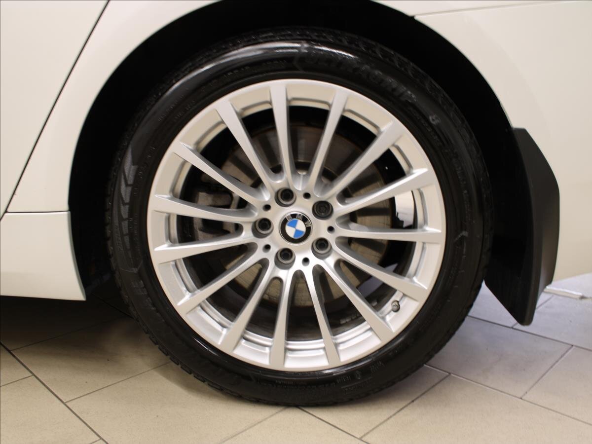 BMW Řada 5 Sedan / Limuzína 3,0 l 245 kw