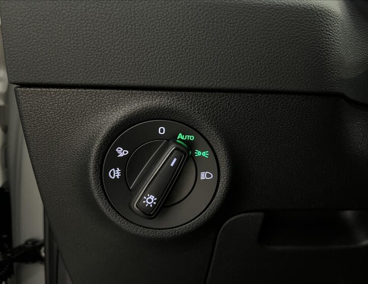 Škoda Karoq SUV / Terénní 1,5 l 110 kw