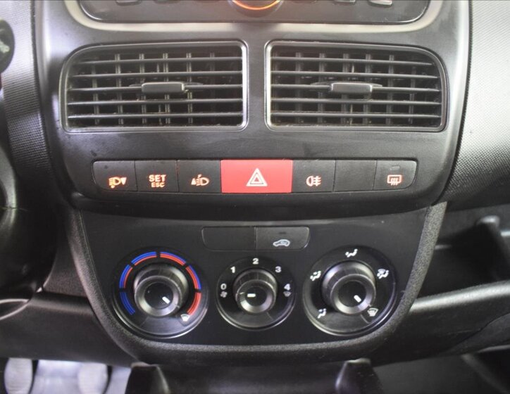 Opel Combo Ostatní 1,2 l 66 kw