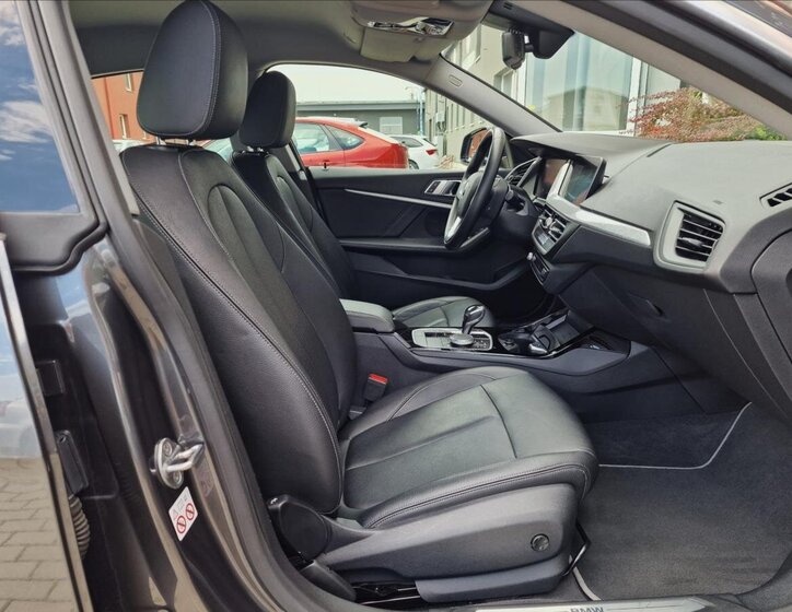 BMW Řada 2 Sedan 2,0 l 110 kw