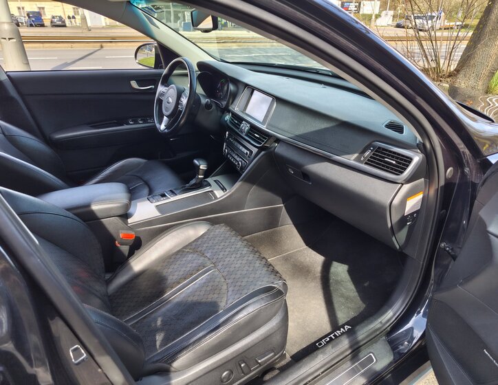 KIA Optima Sedan / Limuzína 2,0 l 115 kw