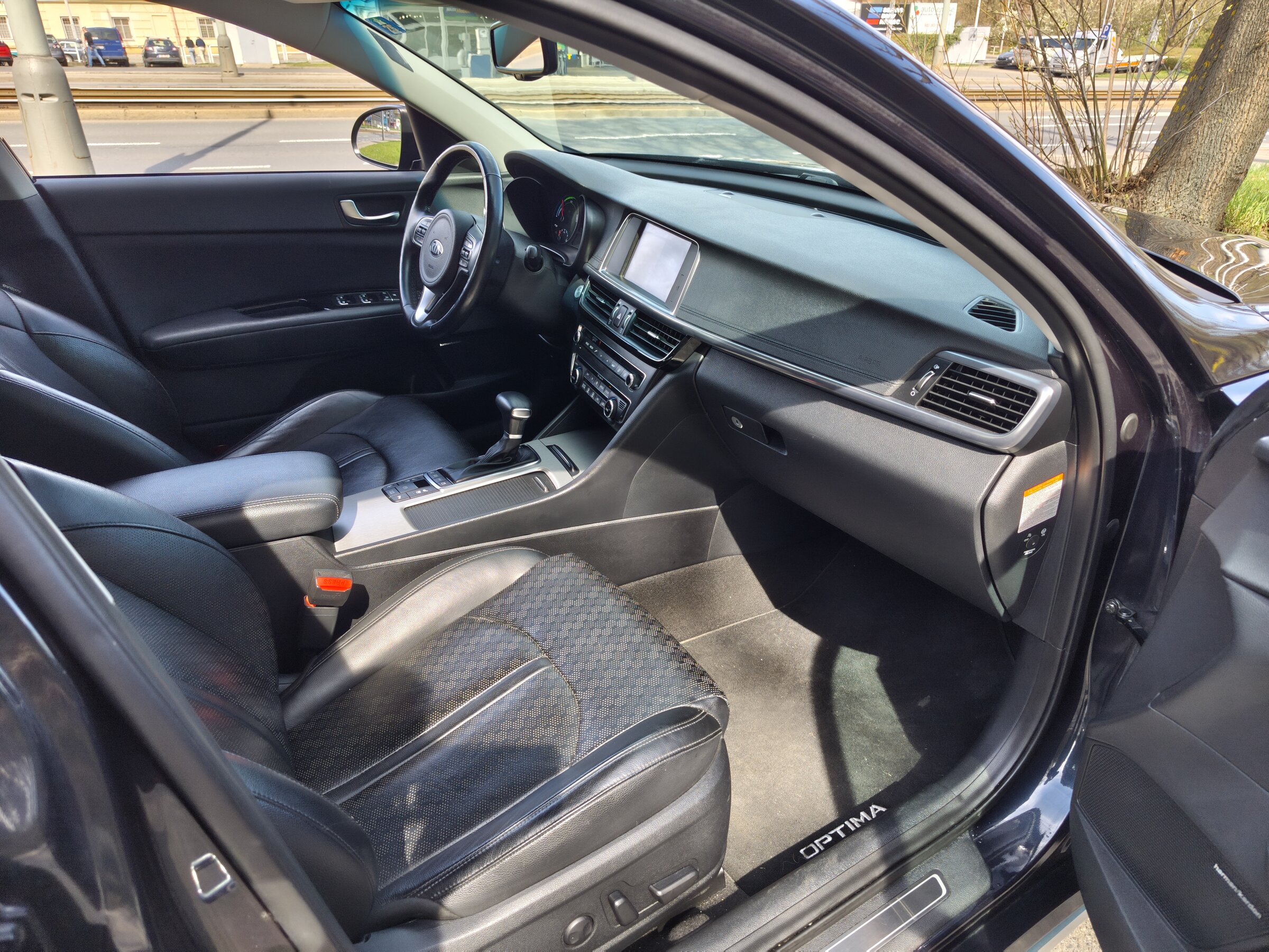 KIA Optima Sedan / Limuzína 2,0 l 115 kw