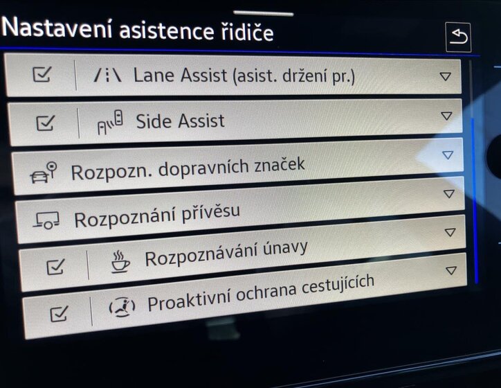 Volkswagen Arteon Kombi 2,0 l 147 kw