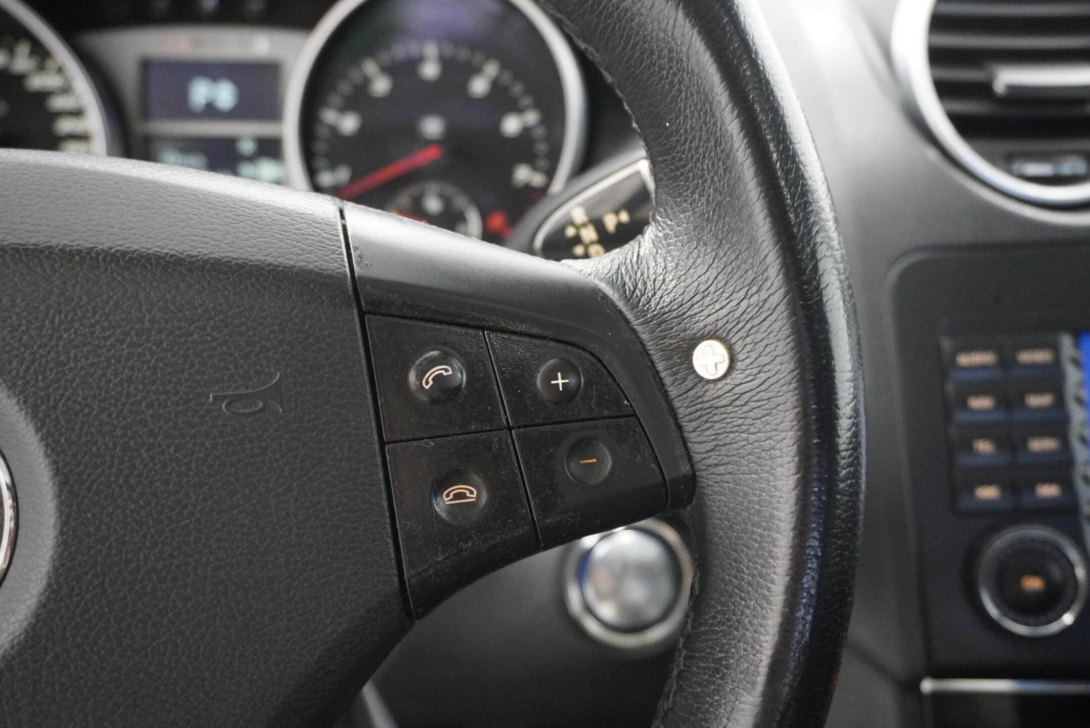 Mercedes-Benz Třídy M SUV 6,2 l 375 kw