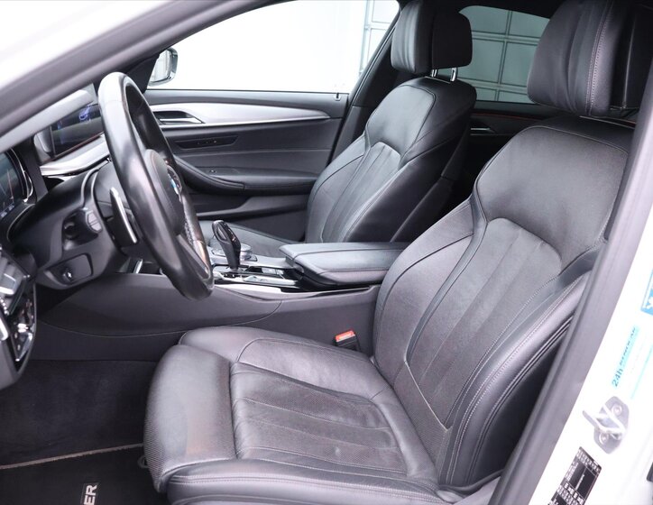 BMW Řada 5 Sedan 3,0 l 250 kw