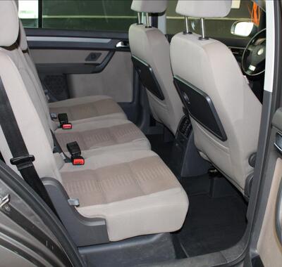 Volkswagen Touran 19