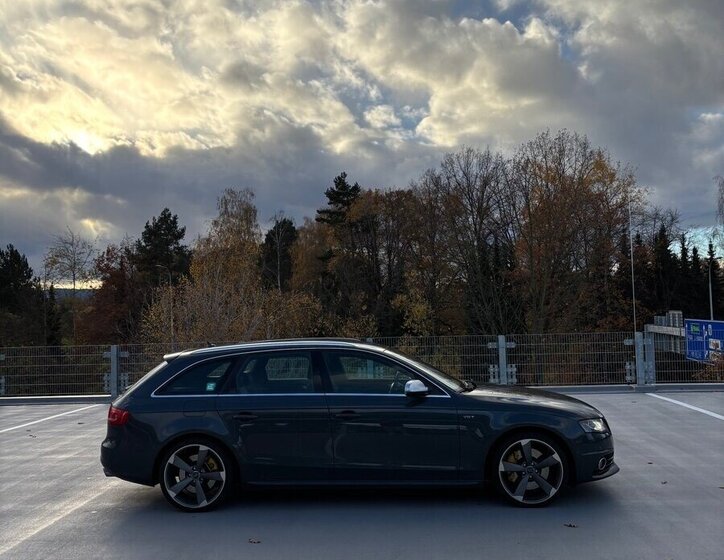 Audi S4 Kombi 0,0 245 kw