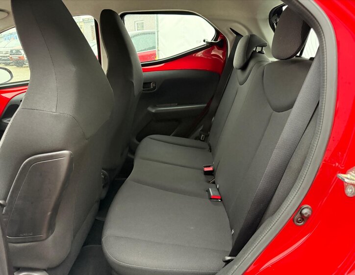 Toyota Aygo Hatchback 998,0 51 kw