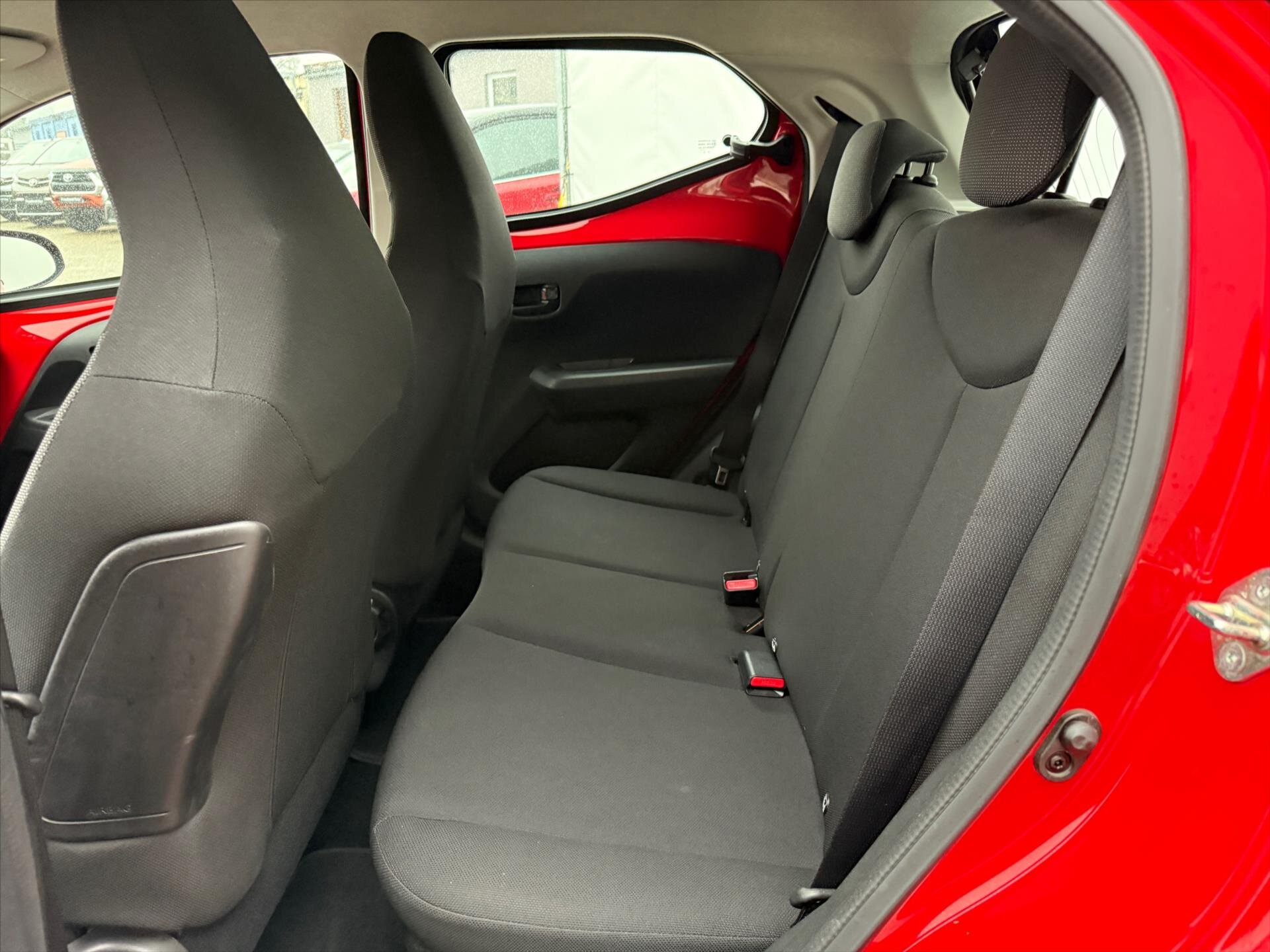 Toyota Aygo Hatchback 998,0 51 kw