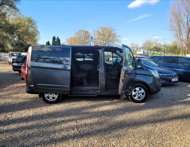 Ford Tourneo Custom MPV 2,0 l 125 kw