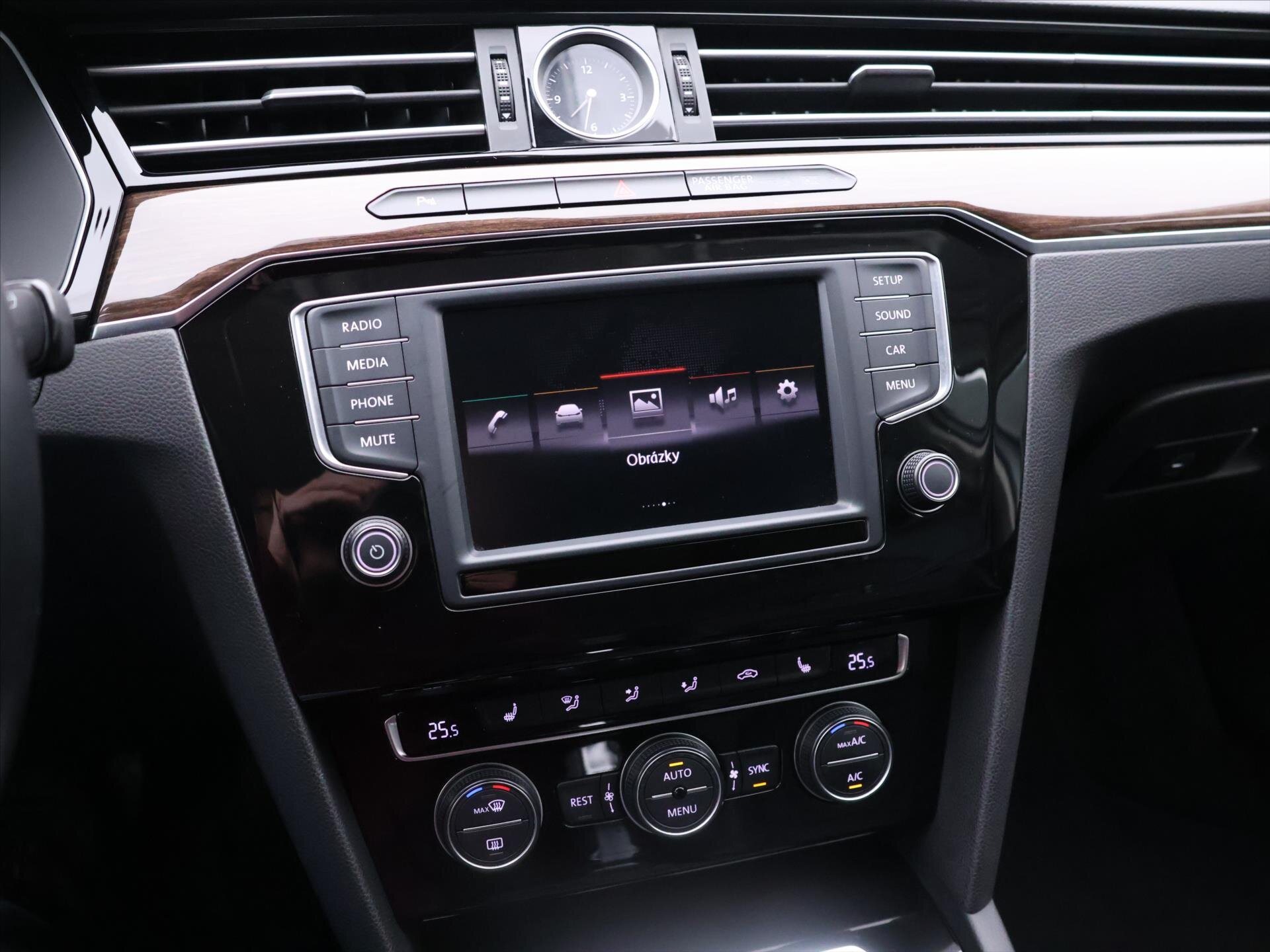 Volkswagen Passat Kombi 2,0 l 140 kw