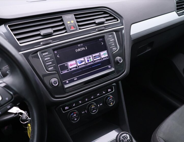 Volkswagen Tiguan SUV 1,4 l 110 kw