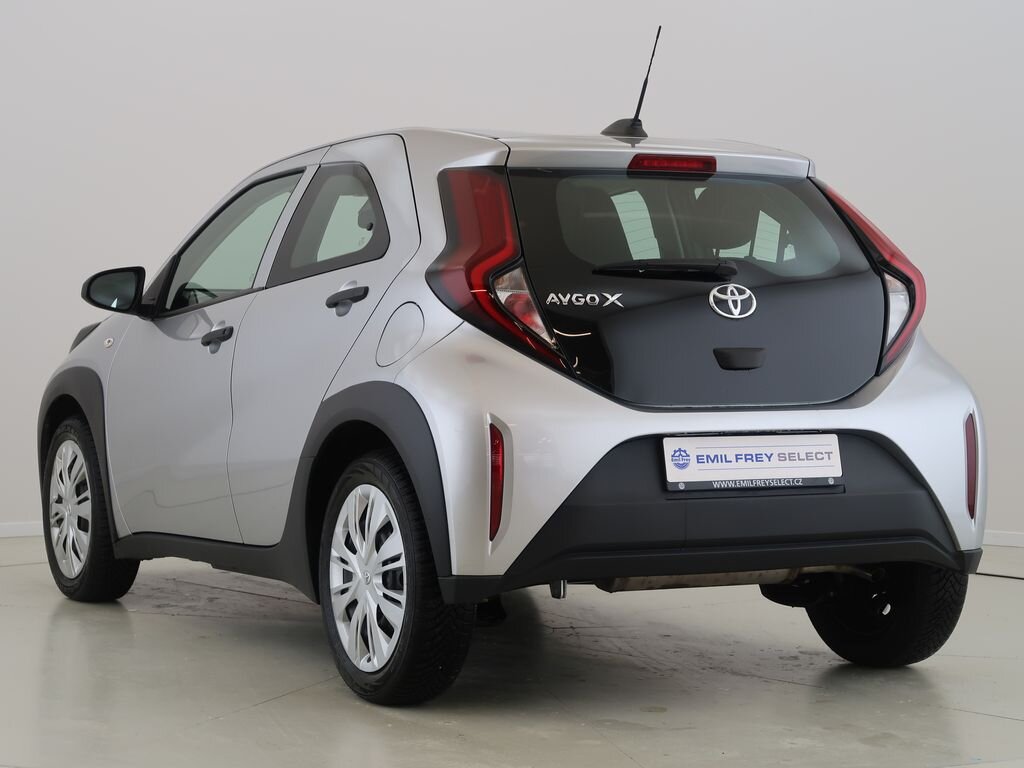 Toyota Aygo Hatchback 998,0 53 kw