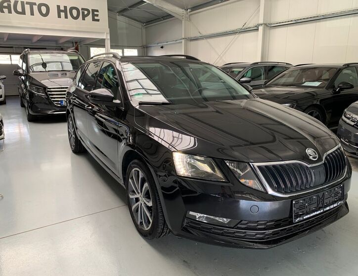 Škoda Octavia 1