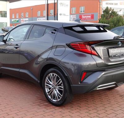 Toyota C-HR 6