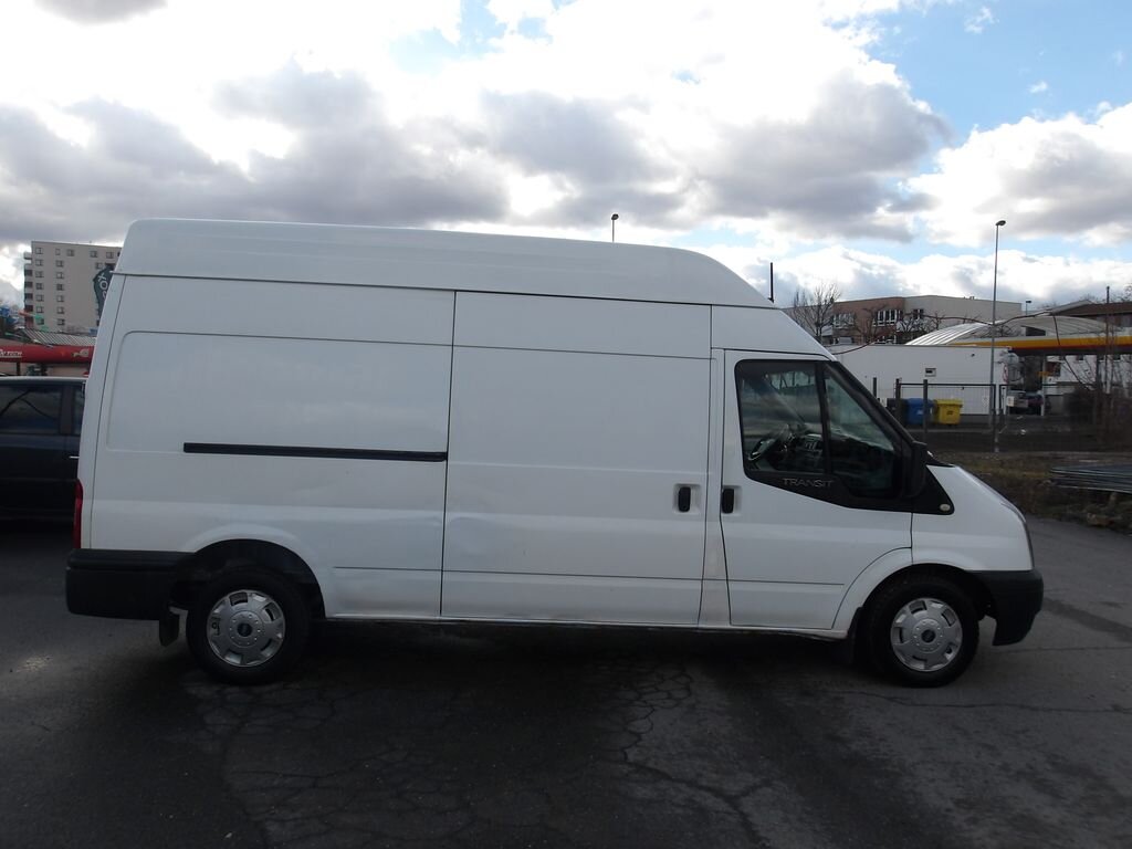 Ford Transit Skříň 2,2 l 74 kw