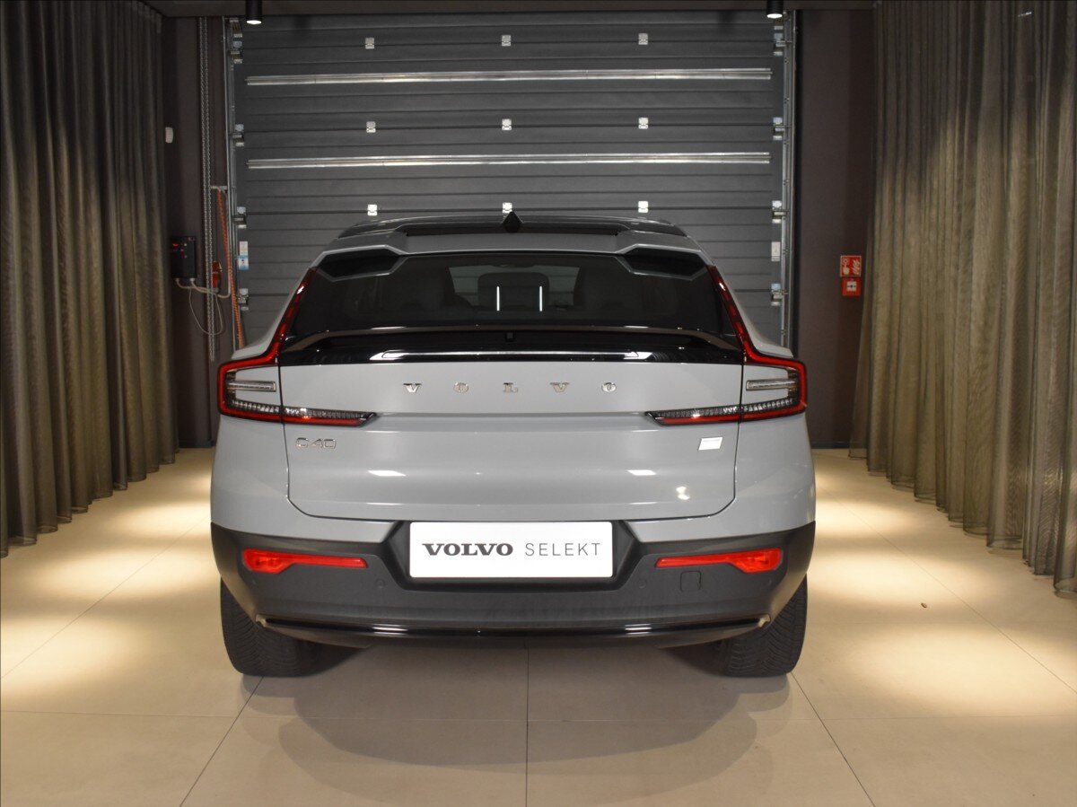 Volvo C40 SUV / Terénní 0,0 185 kw