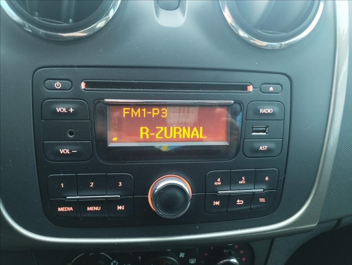 Dacia Sandero Hatchback 1,1 l 55 kw