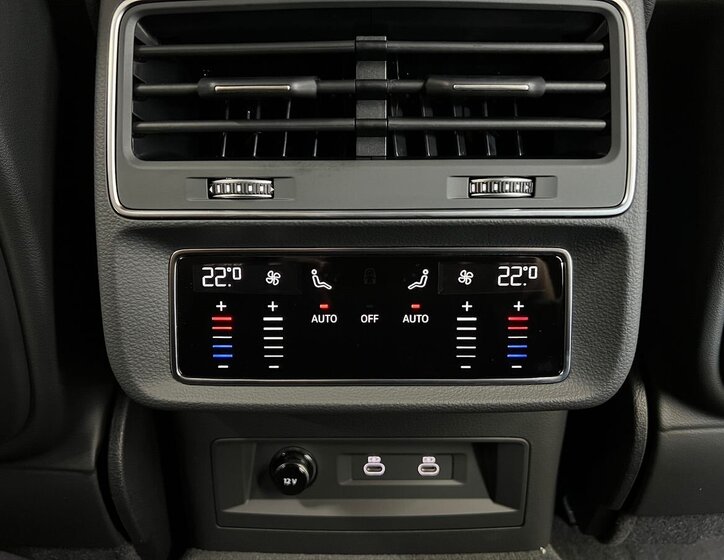 Audi Q8 SUV 3,0 l 210 kw