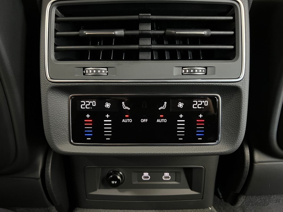 Audi Q8 SUV 3,0 l 210 kw