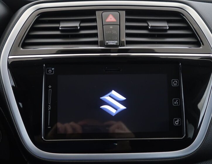 Suzuki SX4 SUV 998,0 82 kw