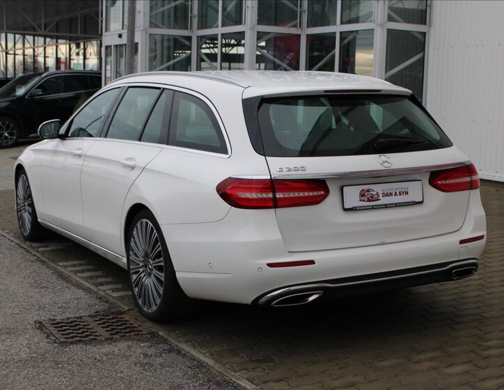 Mercedes-Benz Třídy E 4