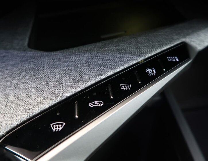 Peugeot 3008 SUV / Terénní 1,2 l 100 kw