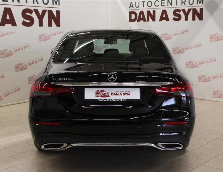 Mercedes-Benz Třídy E 5