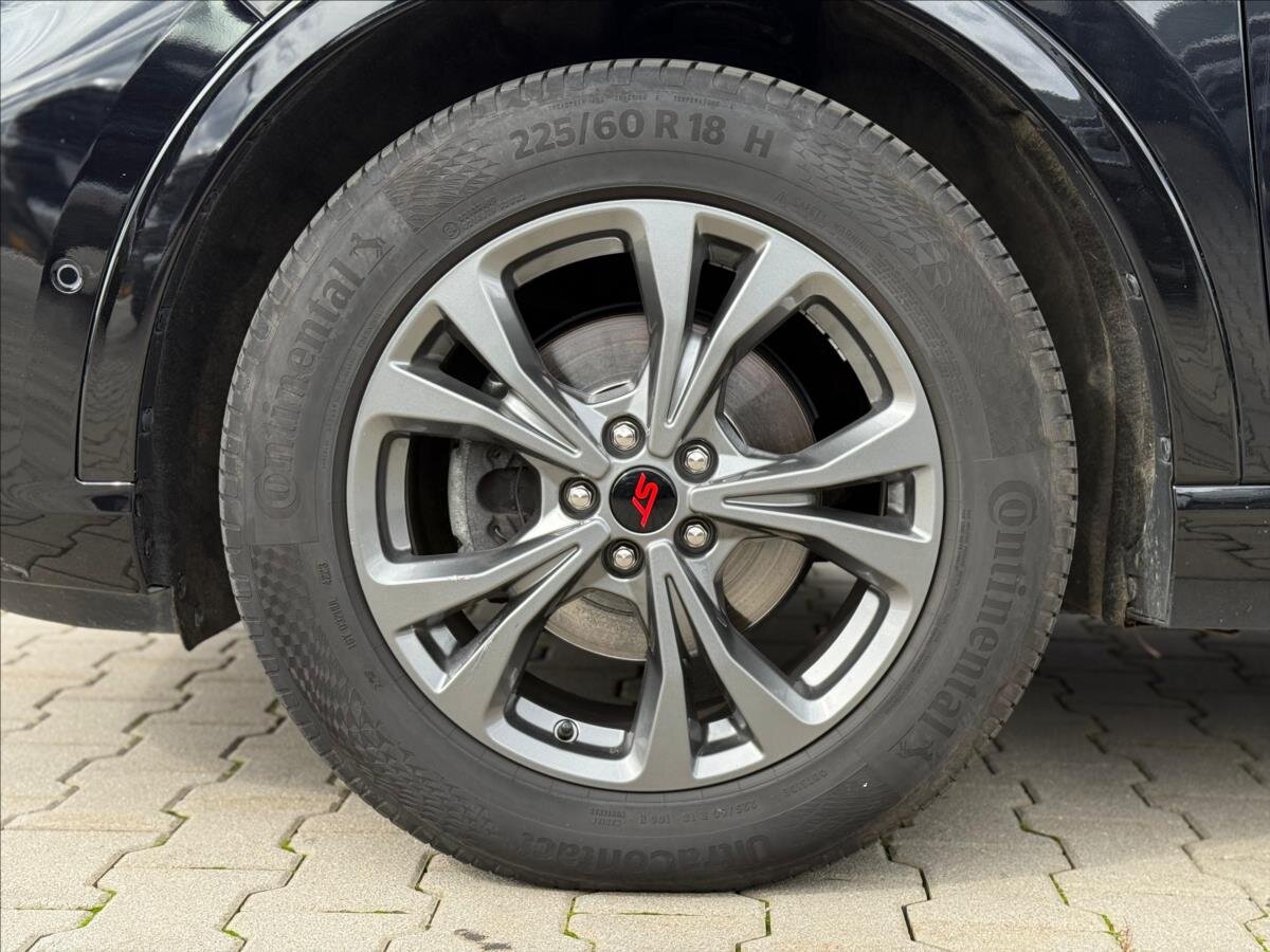 Ford Kuga SUV / Terénní 2,0 l 140 kw