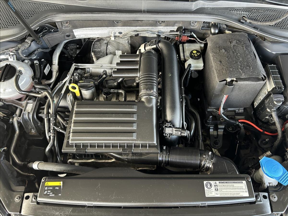 Volkswagen Golf Hatchback 1,2 l 81 kw