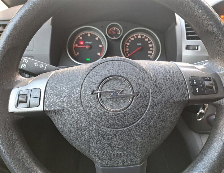 Opel Zafira MPV 1,9 l 88 kw