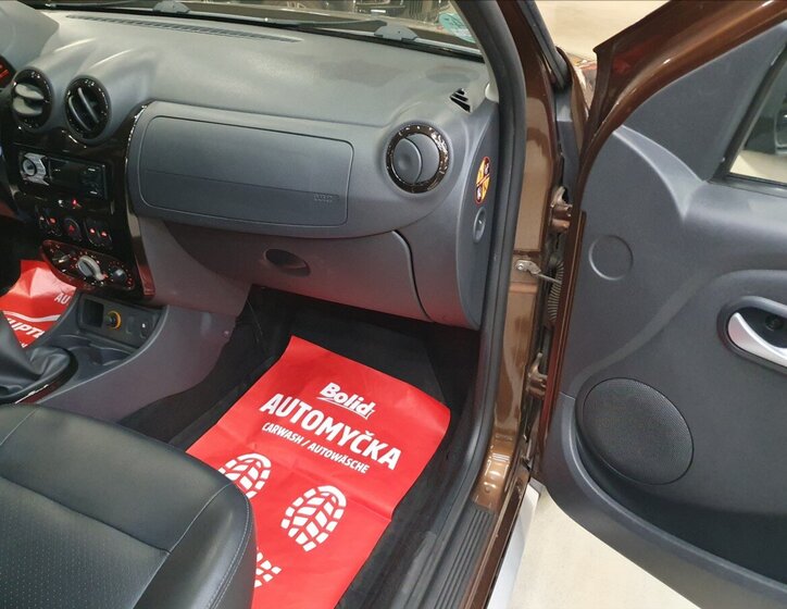 Dacia Duster SUV / Terénní 1,6 l 77 kw