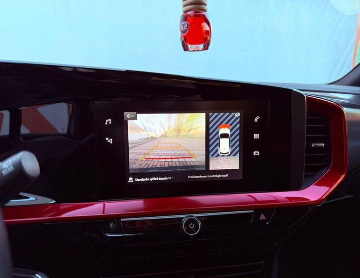 Opel Mokka SUV / Terénní 1,2 l 96 kw