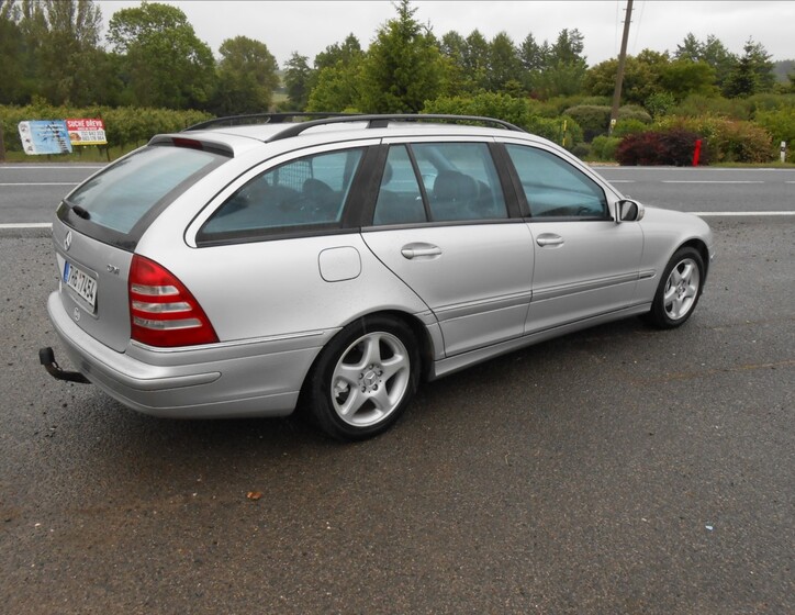Mercedes-Benz Třídy C 8