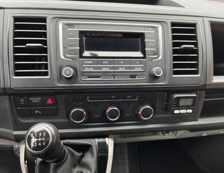 Volkswagen Transporter Kombi 2,0 l 110 kw