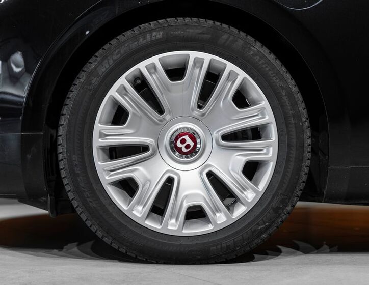 Bentley Flying Spur 3