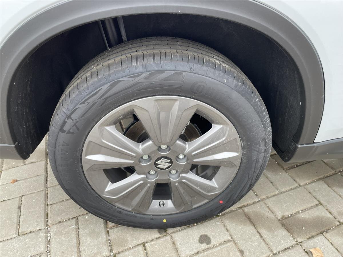 Suzuki Vitara SUV 1,4 l 81 kw