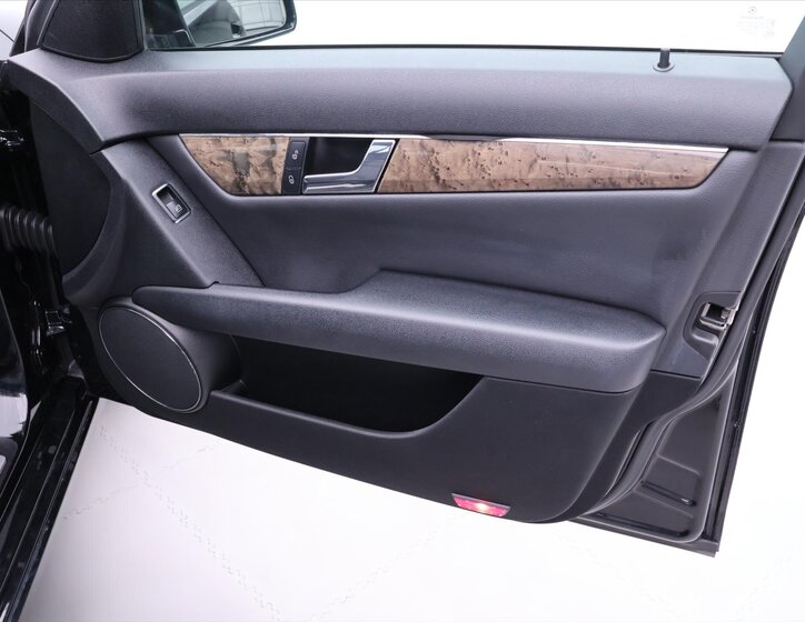 Mercedes-Benz Třídy C Kombi 1,8 l 115 kw