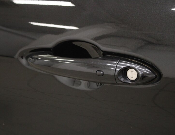 Alfa Romeo Stelvio SUV / Terénní 2,1 l 140 kw