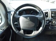 Peugeot Boxer Valník 2,2 l 121 kw