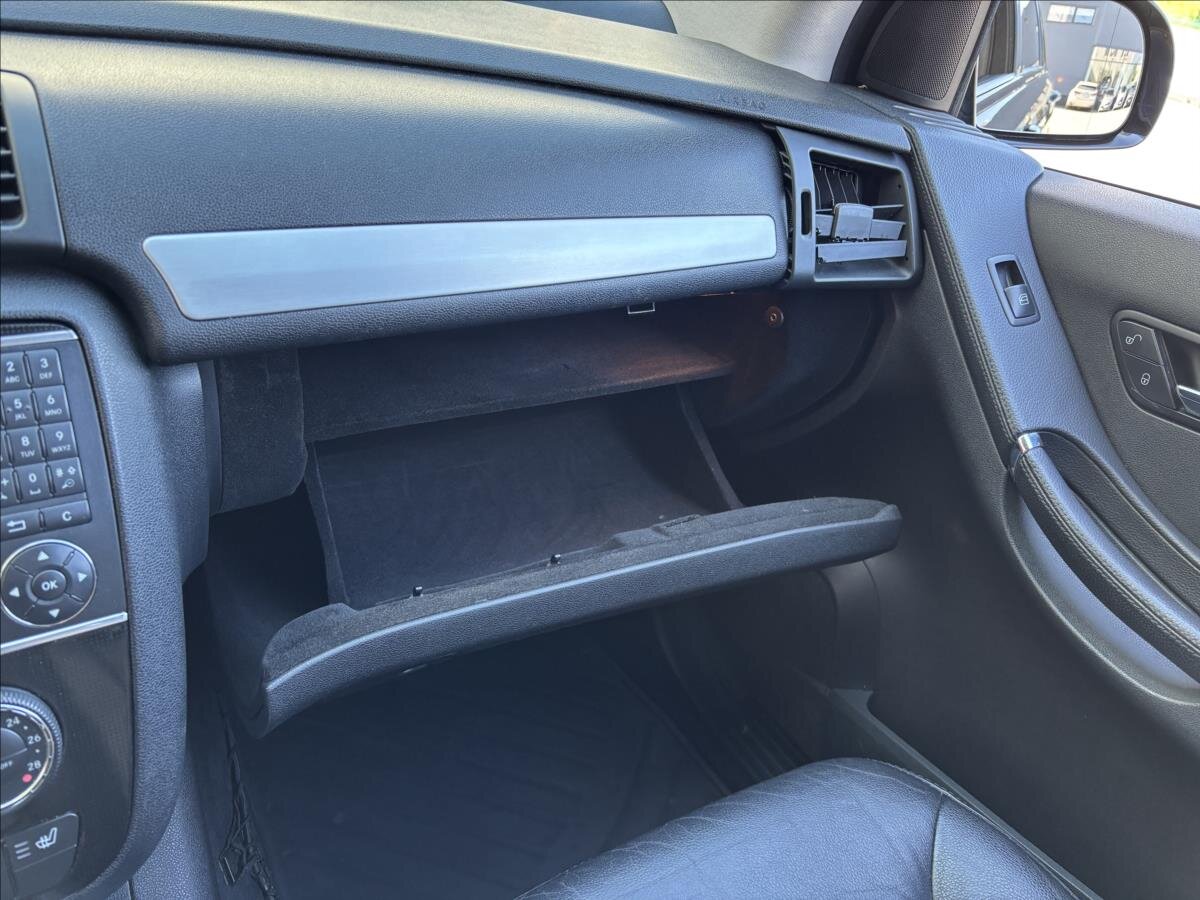 Mercedes-Benz Třídy R Kombi 3,0 l 165 kw