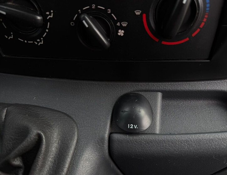 Peugeot Expert MPV 2,0 l 88 kw