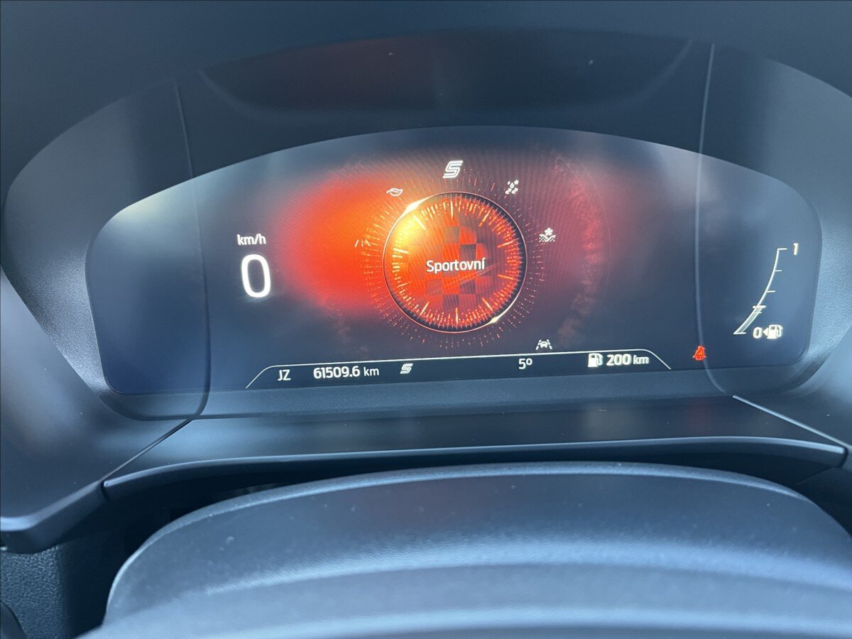 Ford Kuga Kombi 1,5 l 111 kw