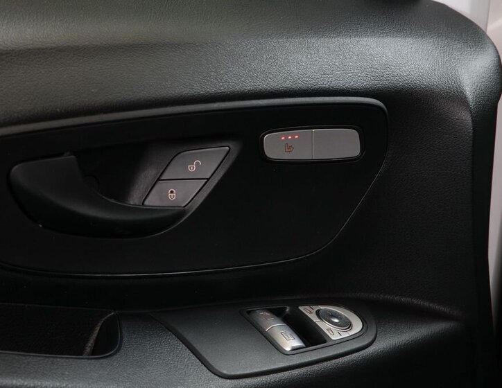 Mercedes-Benz Vito Skříň 2,0 l 120 kw