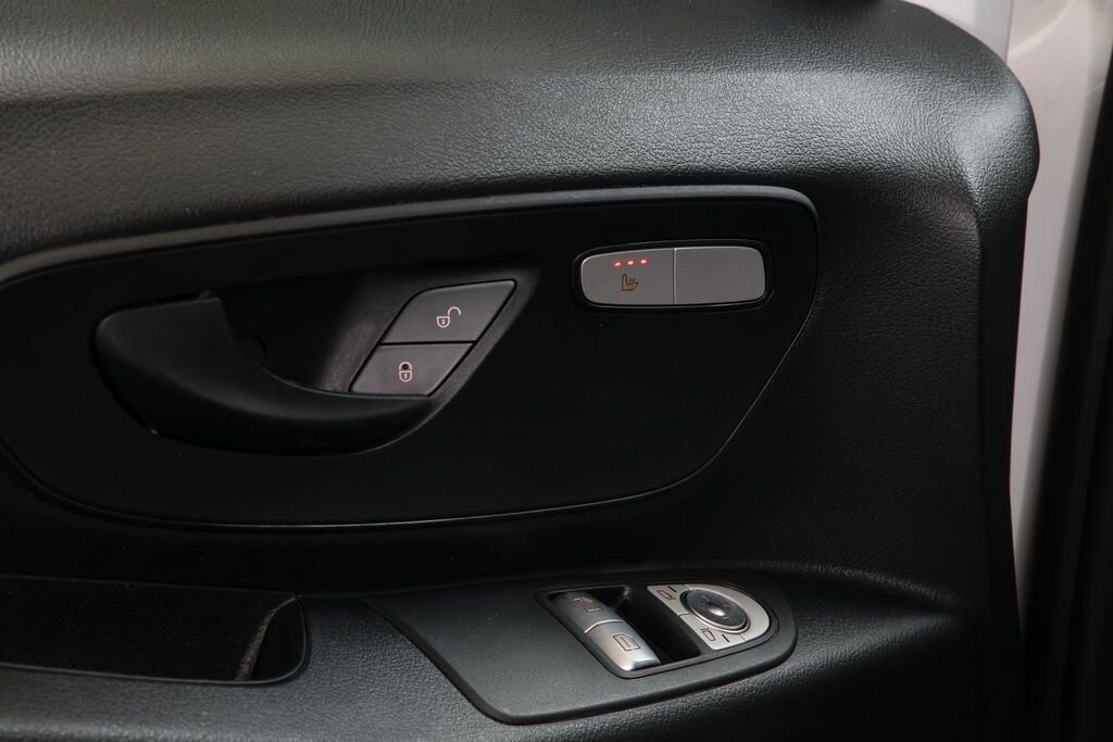 Mercedes-Benz Vito Skříň 2,0 l 120 kw